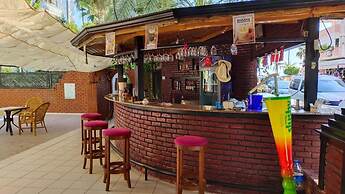 Cleopatra Ada Apart Hotel