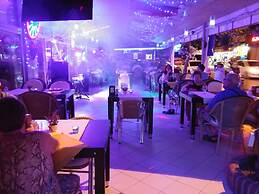 Cleopatra Ada Apart Hotel