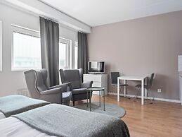 Part-Time Home Hotel Rotebro Station