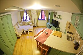 Central Apartments - Integrated Hotel Zadar