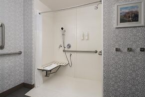 Hampton Inn & Suites Yonkers - Westchester