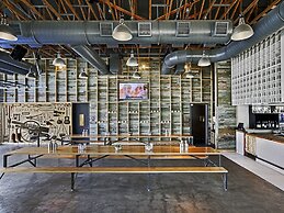 Cavalry Court, by Valencia Hotel Collection