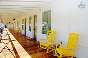 Cavalry Court, by Valencia Hotel Collection