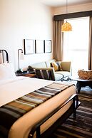 Cavalry Court, by Valencia Hotel Collection