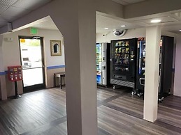 Americas Express Inn