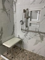 Americas Express Inn