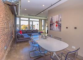 Deedee's Apartments - Lofts at Grove