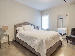 Deedee's Apartments - Lofts at Grove