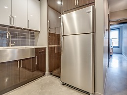 Deedee's Apartments - Lofts at Grove