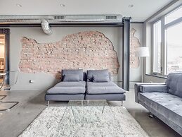 Deedee's Apartments - Lofts at Grove