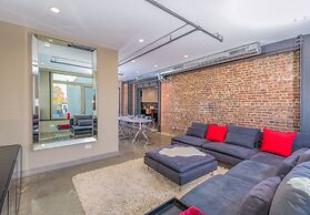 Deedee's Apartments - Lofts at Grove