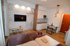 Amari Apartments