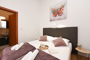 Amari Apartments