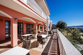 Amari Apartments