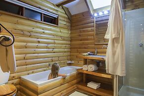 The Fernery Lodge and Spa