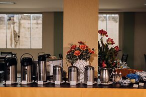 Trindade Plaza Hotel