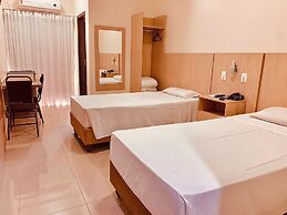 Victoria Plaza Hotel