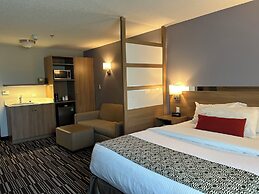 Microtel Inn & Suites by Wyndham Sudbury