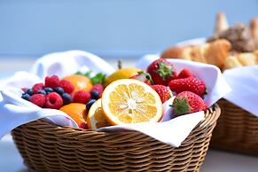 Fontaine Bleau Atami