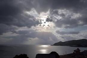 Fontaine Bleau Atami