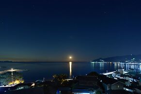 Fontaine Bleau Atami