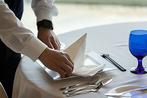 Fontaine Bleau Atami