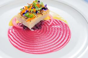 Fontaine Bleau Atami