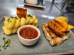 Garden Court Sandton City