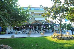 Hotel Platon Beach