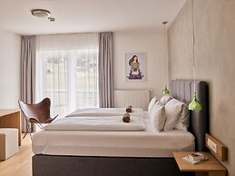ARX Hotel & Restaurant