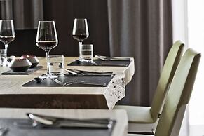 ARX Hotel & Restaurant
