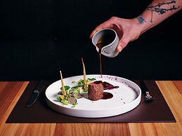 ARX Hotel & Restaurant