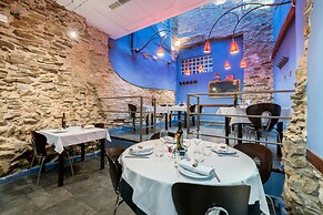 Hotel & Restaurant Cal Llop