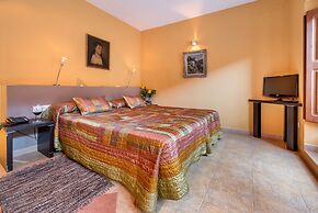 Hotel & Restaurant Cal Llop