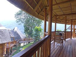 Trackers Safari Lodge Bwindi