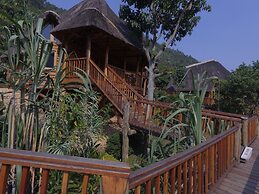 Trackers Safari Lodge Bwindi