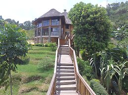 Trackers Safari Lodge Bwindi