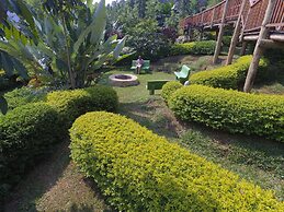 Trackers Safari Lodge Bwindi