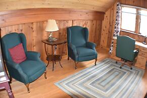 Foggy Mountain Lodge