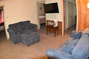 Foggy Mountain Lodge