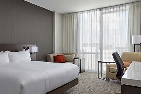 Calgary Airport Marriott In-Terminal Hotel