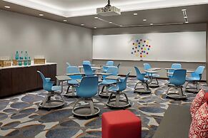 Calgary Airport Marriott In-Terminal Hotel