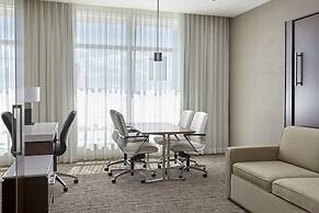 Calgary Airport Marriott In-Terminal Hotel