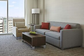 Calgary Airport Marriott In-Terminal Hotel