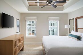 Waterline Villas & Marina, Autograph Collection