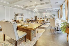 Waterline Villas & Marina, Autograph Collection