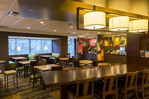 Fairfield Inn & Suites Cambridge