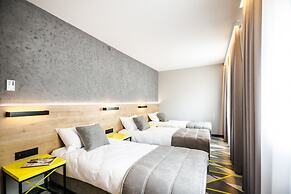 Air Hotel