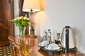 Komoda Club Residence