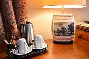 Komoda Club Residence